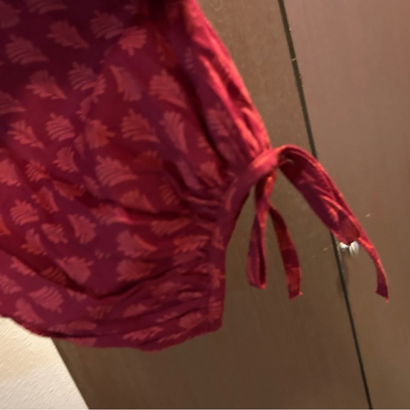 NWT Universal Thread Oversized Ruffle Collar Pink Red Button Front Blouse XXL - Picture 4 of 4